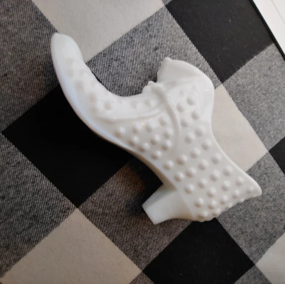 Vintage Fenton Milk Glass Hobnail Shoe - Picture 6 of 7